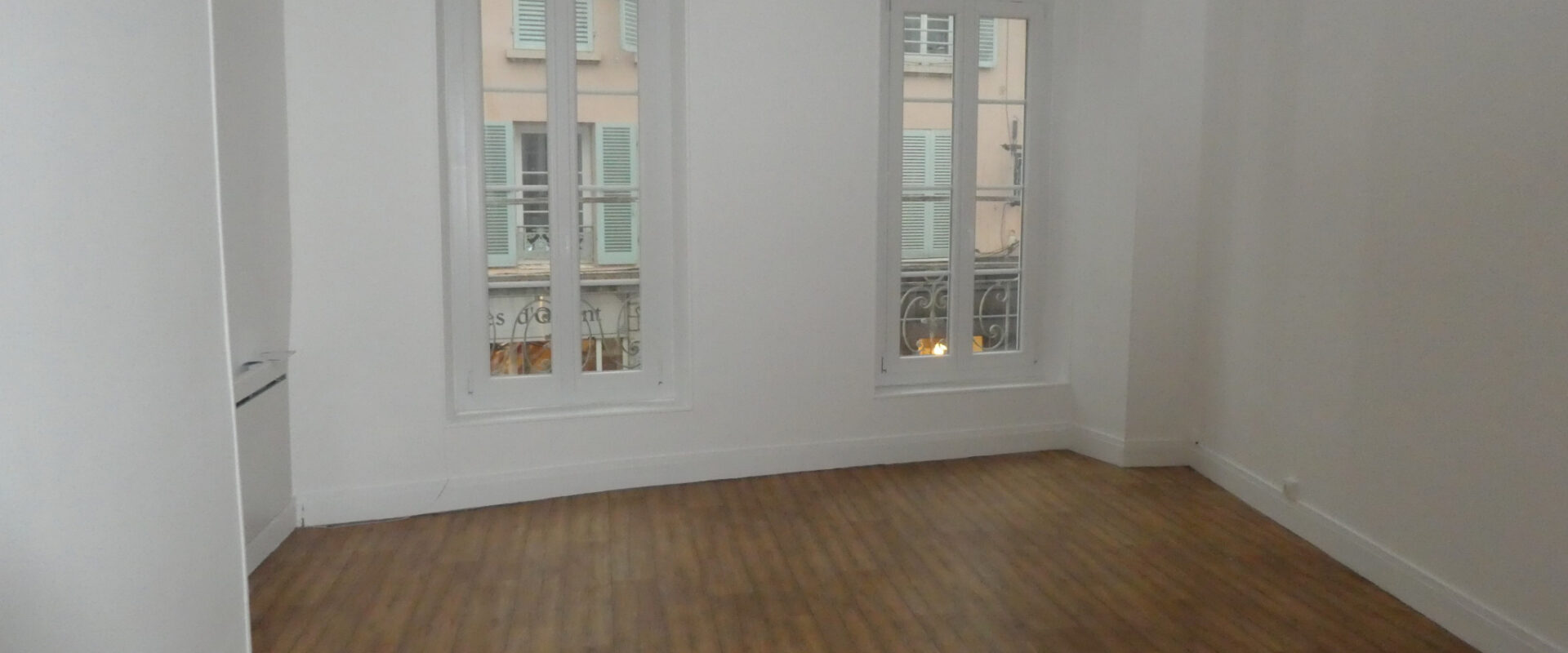 APPARTEMENT 2 PIÈCES 37 m2 à Fontainebleau