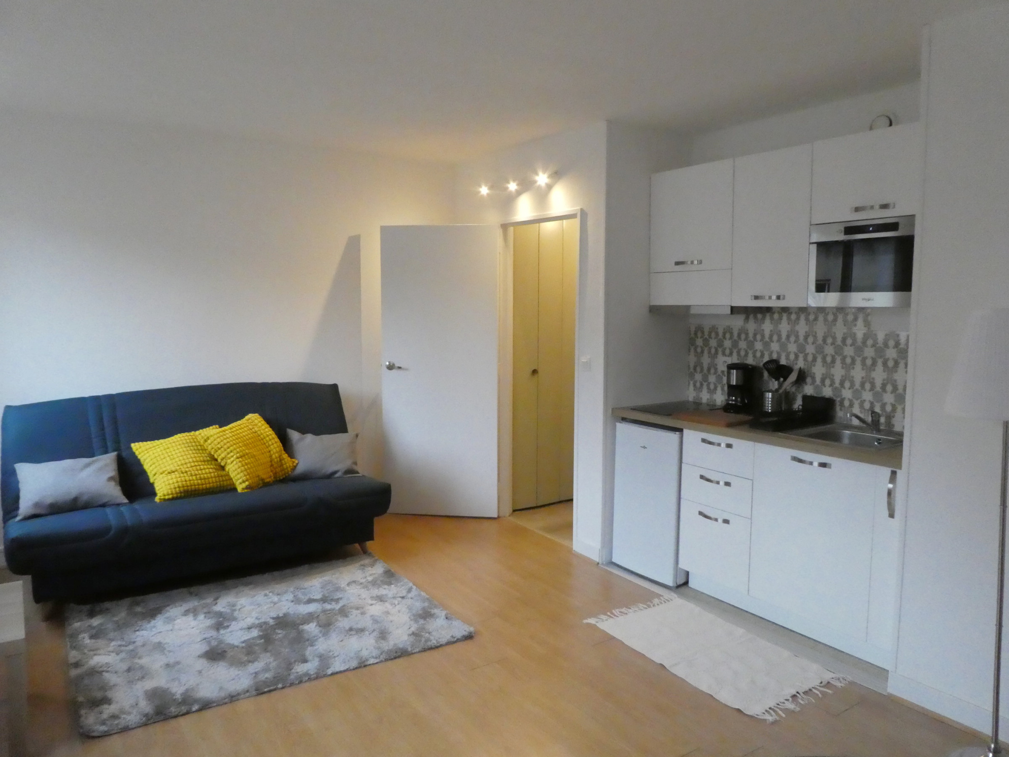 STUDIO MEUBLÉ EN RÉSIDENCE