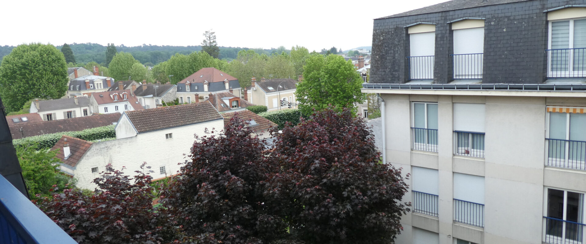 STUDIO SPACIEUX EN RÉSIDENCE