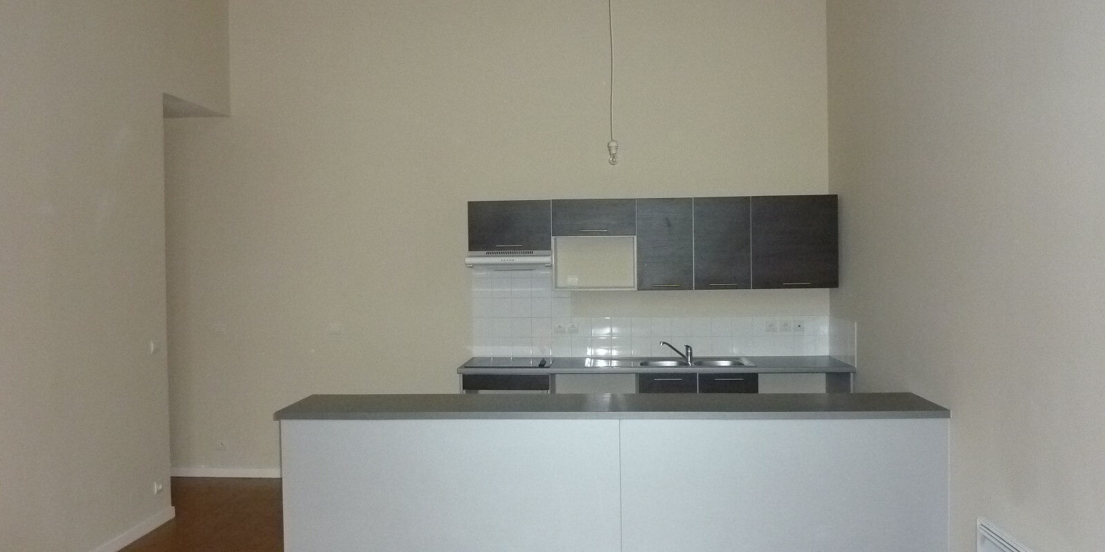 APPARTEMENT 3 PIÈCES 77 m2 avec parking