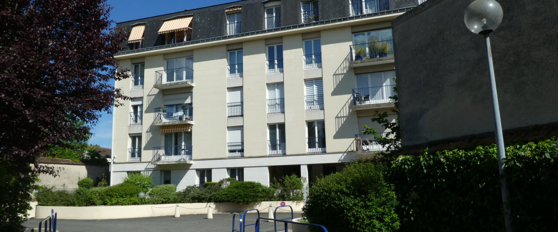 STUDIO SPACIEUX EN RÉSIDENCE