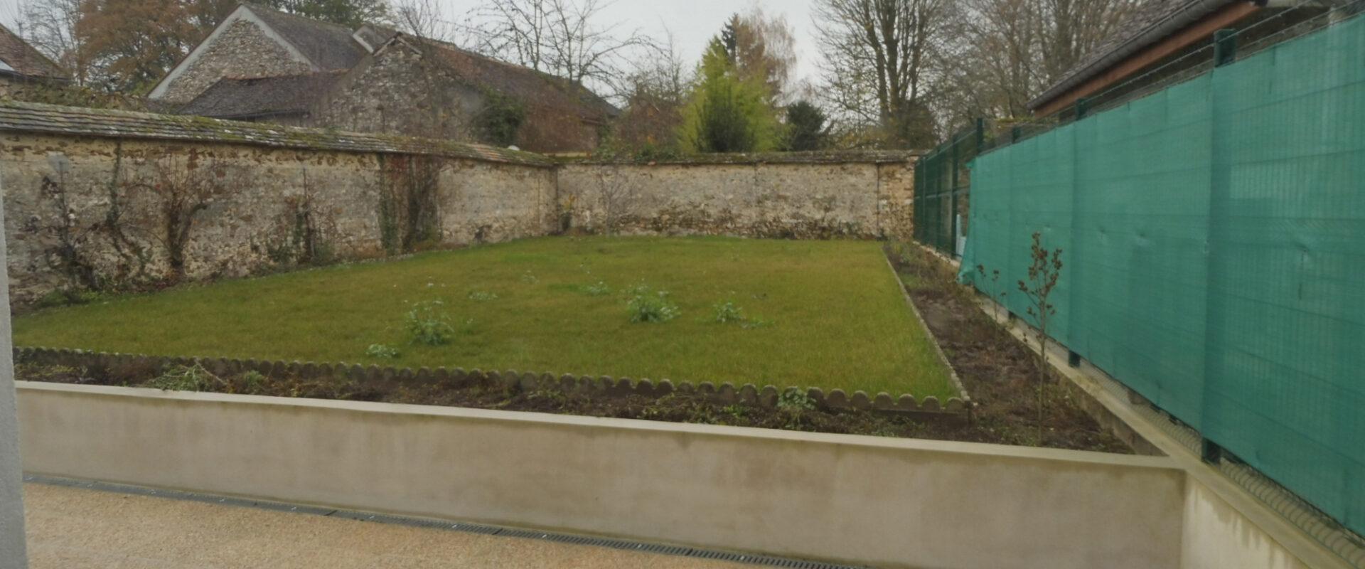 MAISON 7 PIÈCES AVEC JARDIN