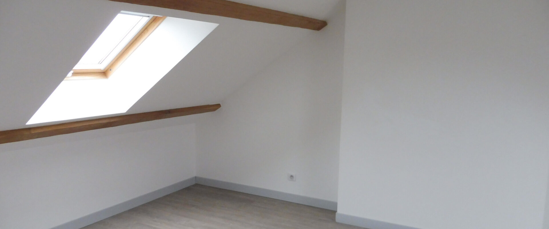 MAISON 7 PIÈCES AVEC JARDIN