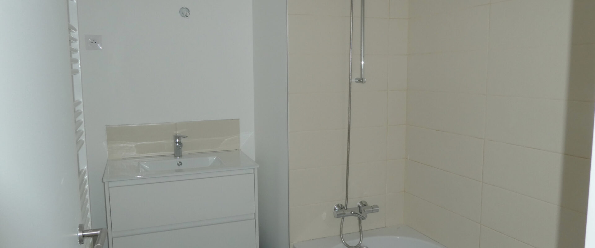 APPARTEMENT 3 PIÈCES NEUF