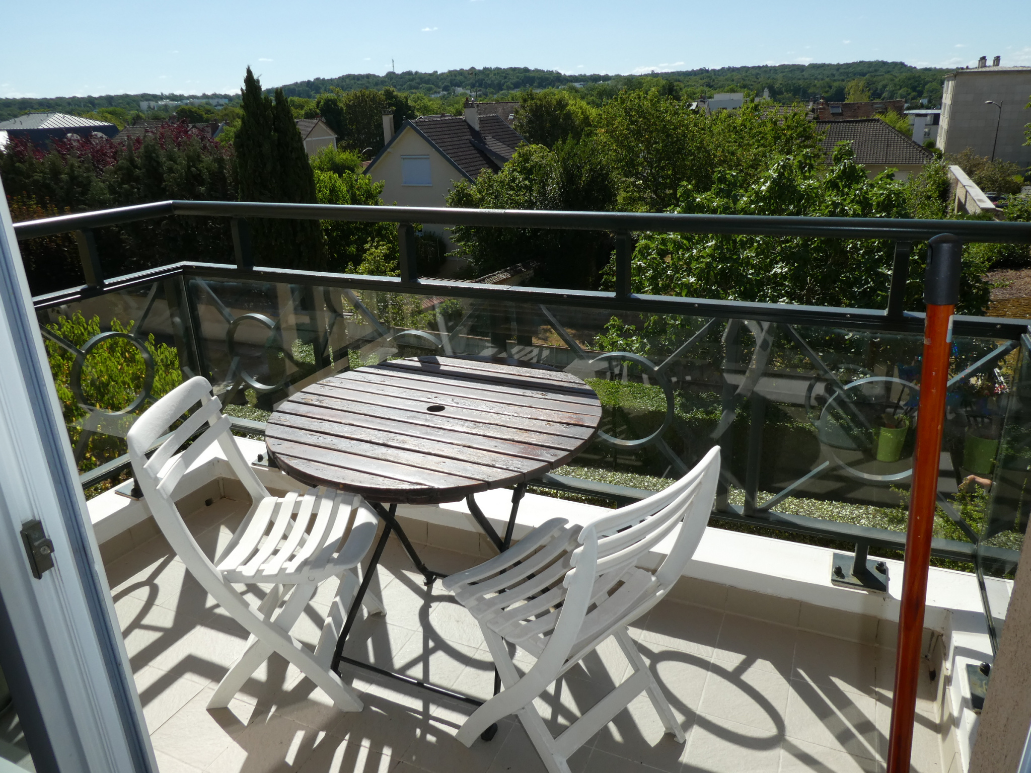 Appartement 4 pièces en résidence, avec parkings