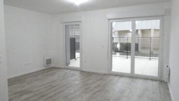 APPARTEMENT 2 PIÈCES NEUF AVEC TERRASSE ET PARKING
