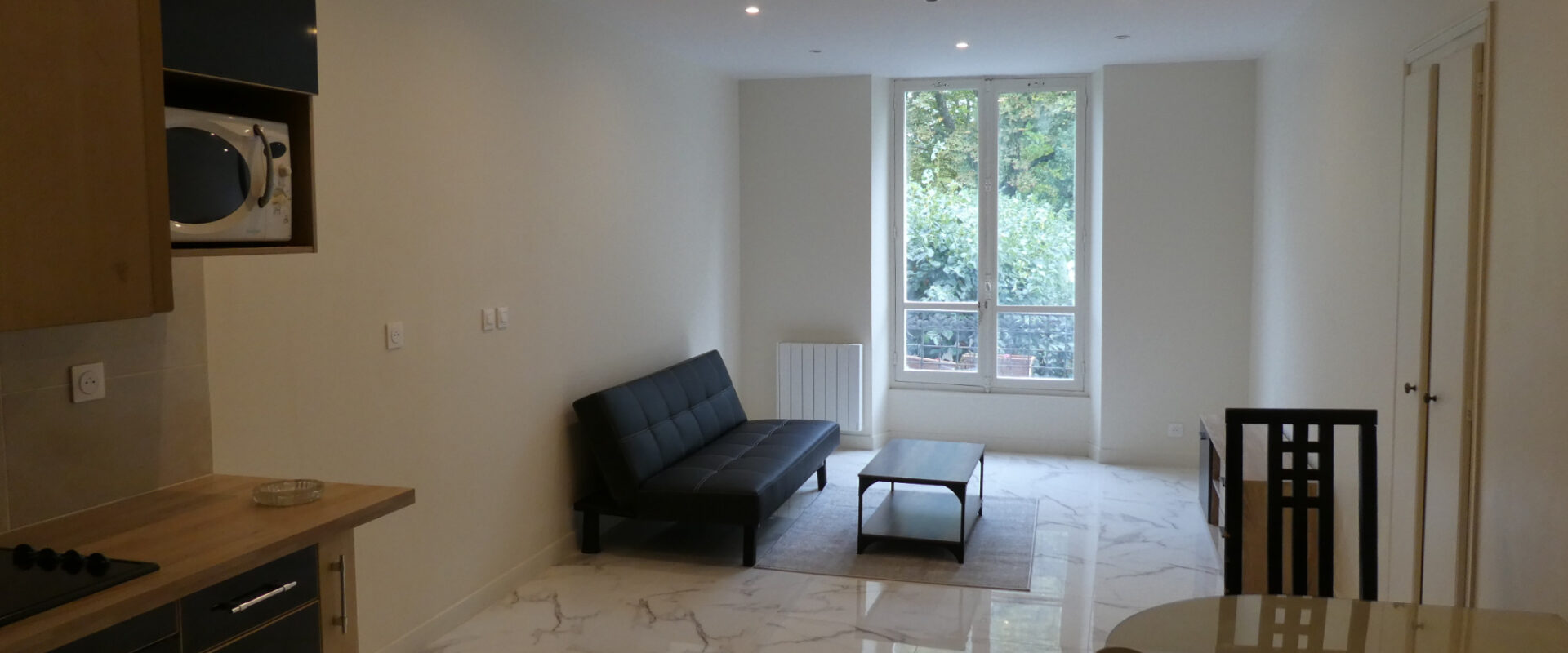 APPARTEMENT 2 PIÈCES MEUBLÉ
