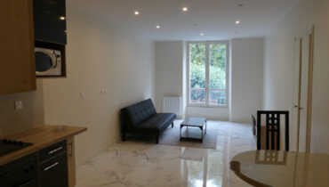 APPARTEMENT 2 PIÈCES MEUBLÉ