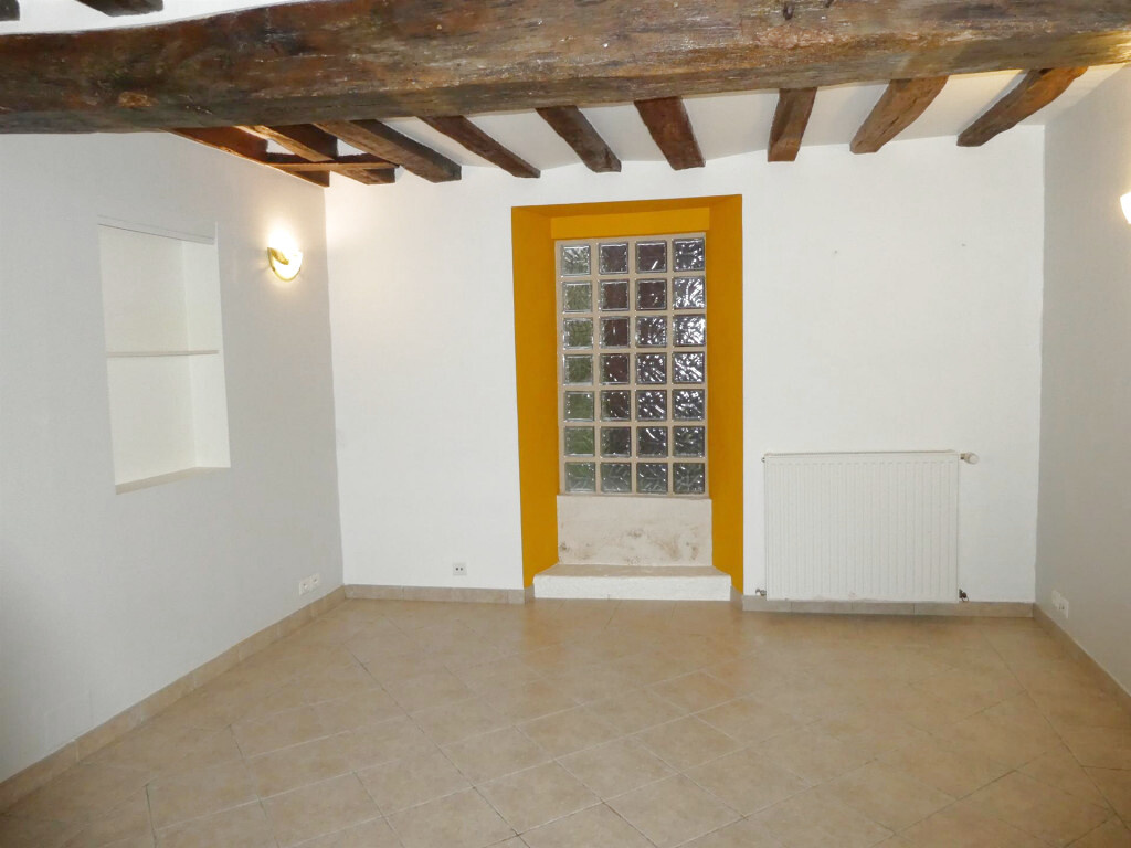 MAISON DE VILLE AVEC COURETTE