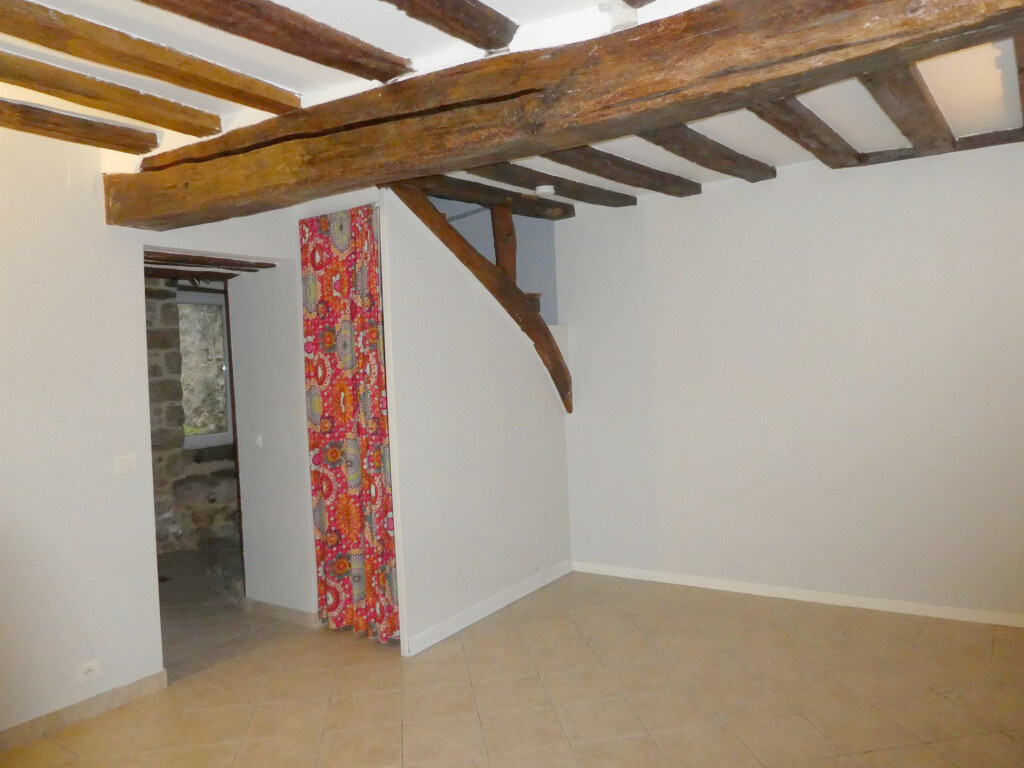 MAISON DE VILLE AVEC COURETTE