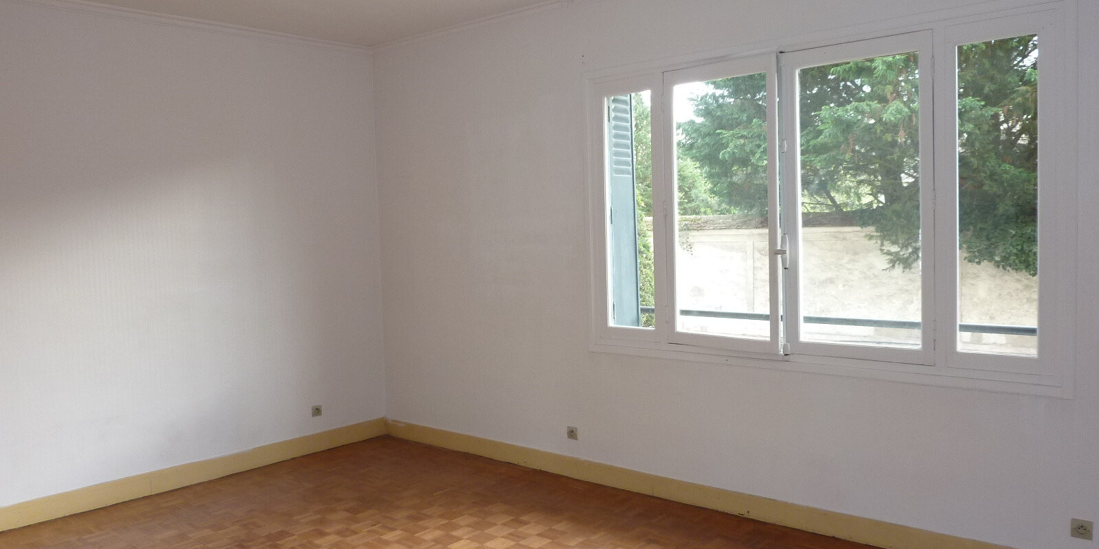 Appartement 2 pièces 54 m2 avec terrasse et parking