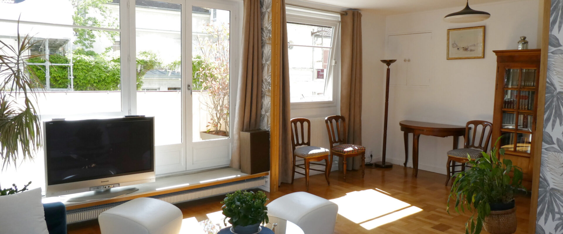 SOUS COMPROMIS. Appartement 3 pièces 70 m2 en hypercentre de Fontainebleau