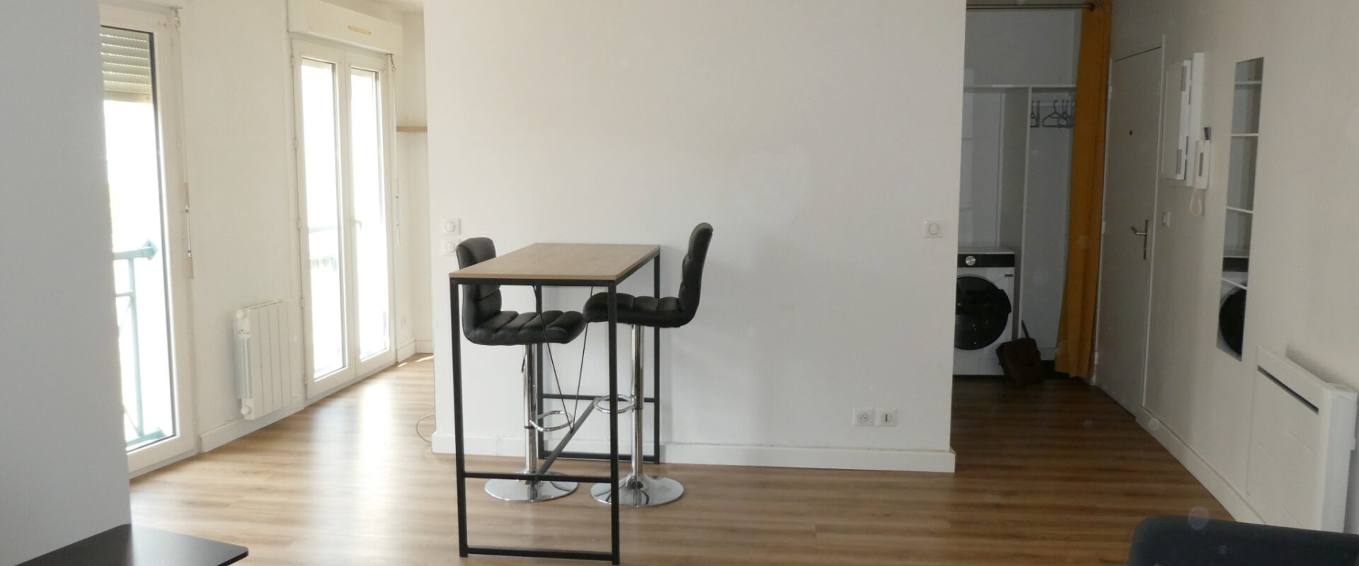 STUDIO MEUBLÉ 34 m2 EN R2SIDENCE