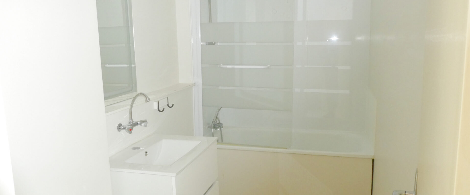 APPARTEMENT 2 PIÈCES 44 m2 avec parking