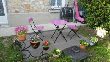 APPARTEMENT 2 PIÈCES MEUBLÉ 35 m2 avec jardin