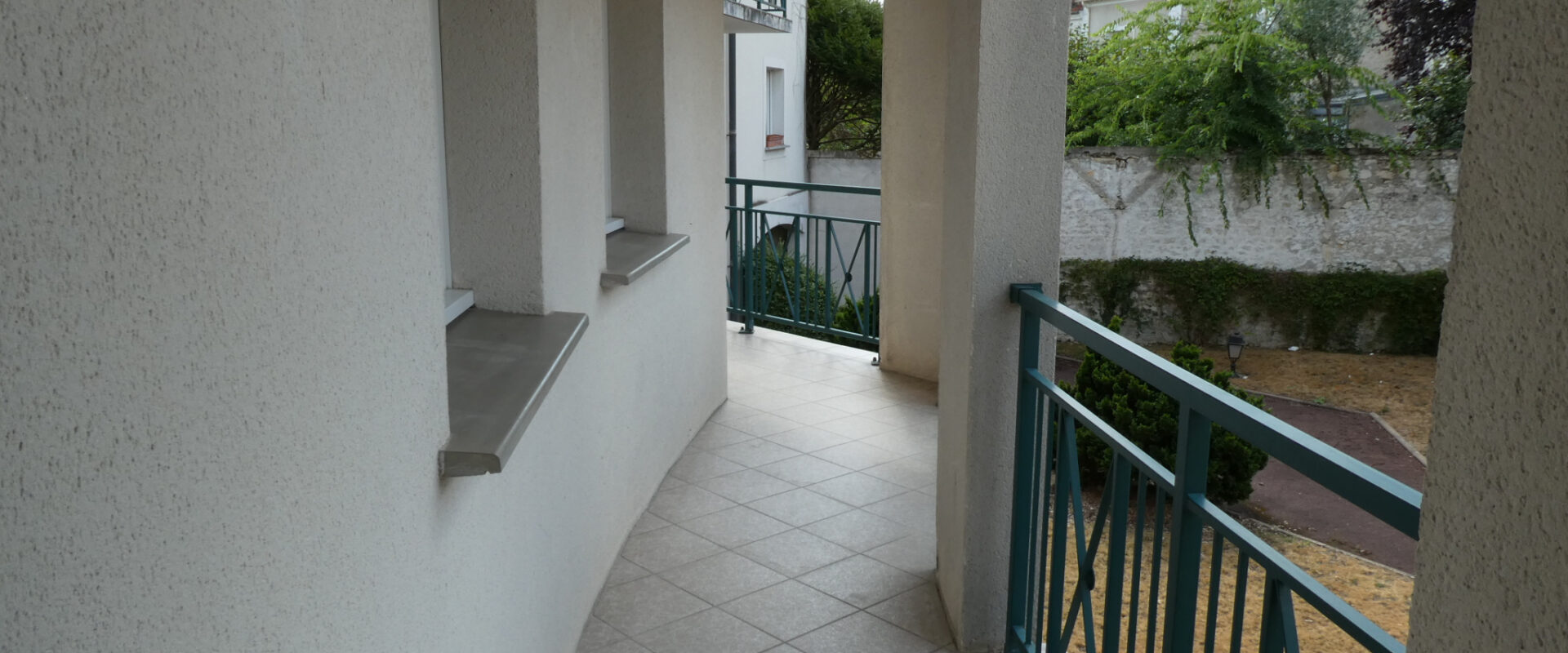 STUDIO MEUBLÉ 34 m2 EN R2SIDENCE