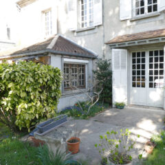 MAISON FAMILIALE EN CENTRE VILLAGE