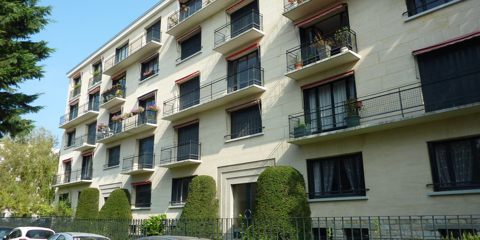 Appartement 2 pièces 54 m2 avec terrasse et parking