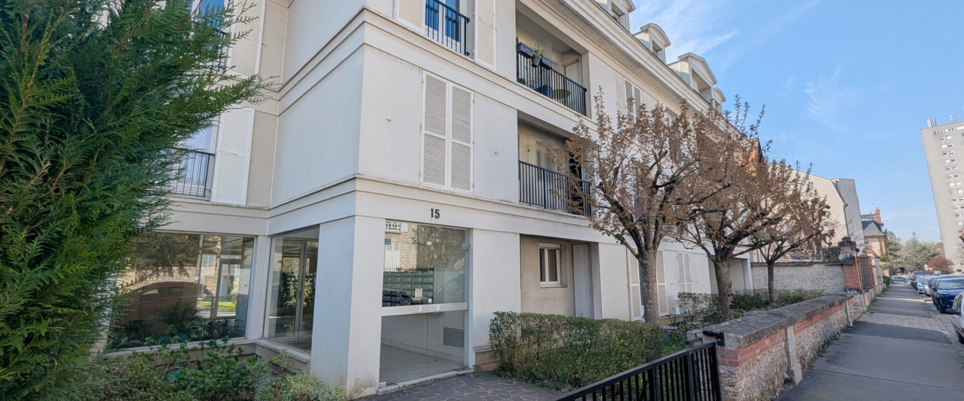 STUDIO EN RÉSIDENCE AVEC GARAGE