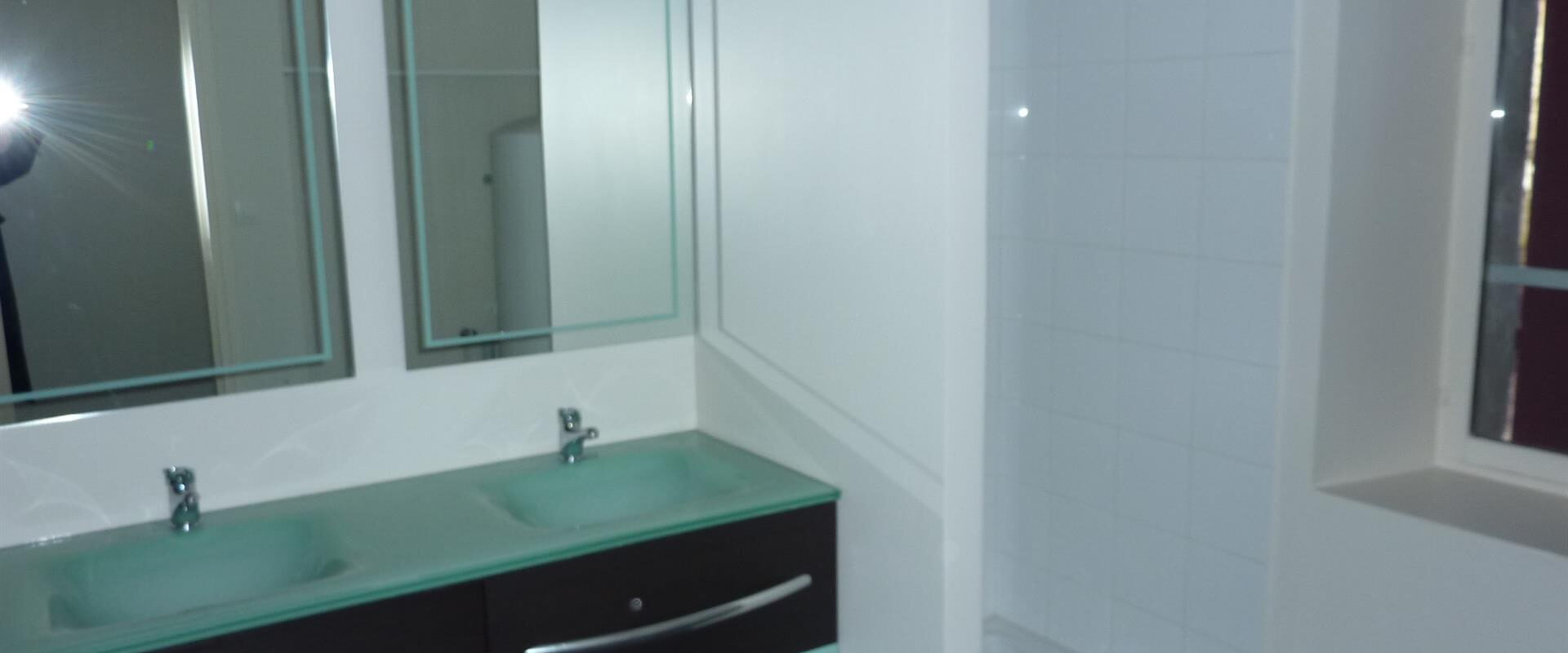 Appartement 2 pièces 56 m2 avec parking