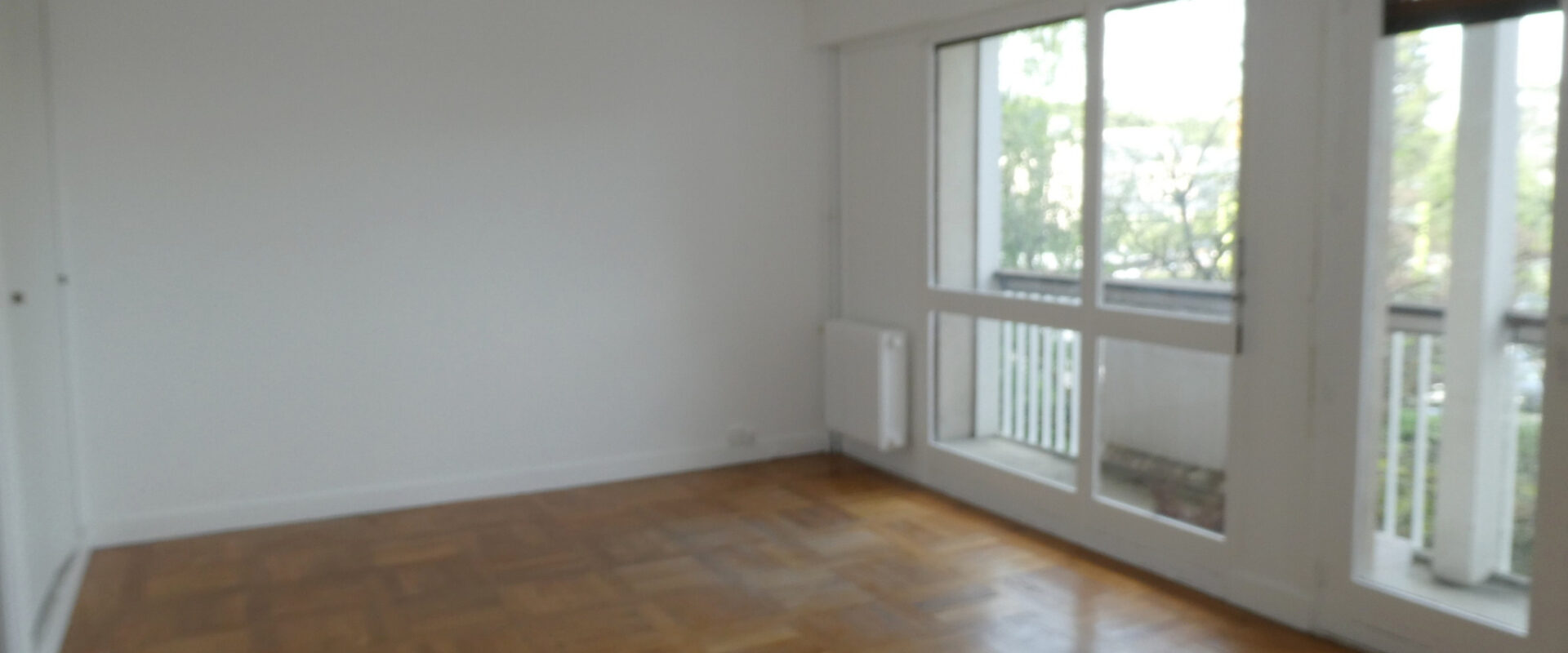 Grand studio en résidence