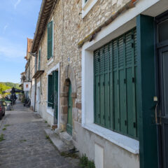 Pour investisseur, immeuble de 5 logements + jardin