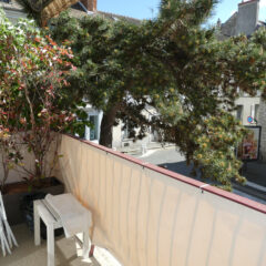 SOUS COMPROMIS. Appartement 3 pièces 70 m2 en hypercentre de Fontainebleau