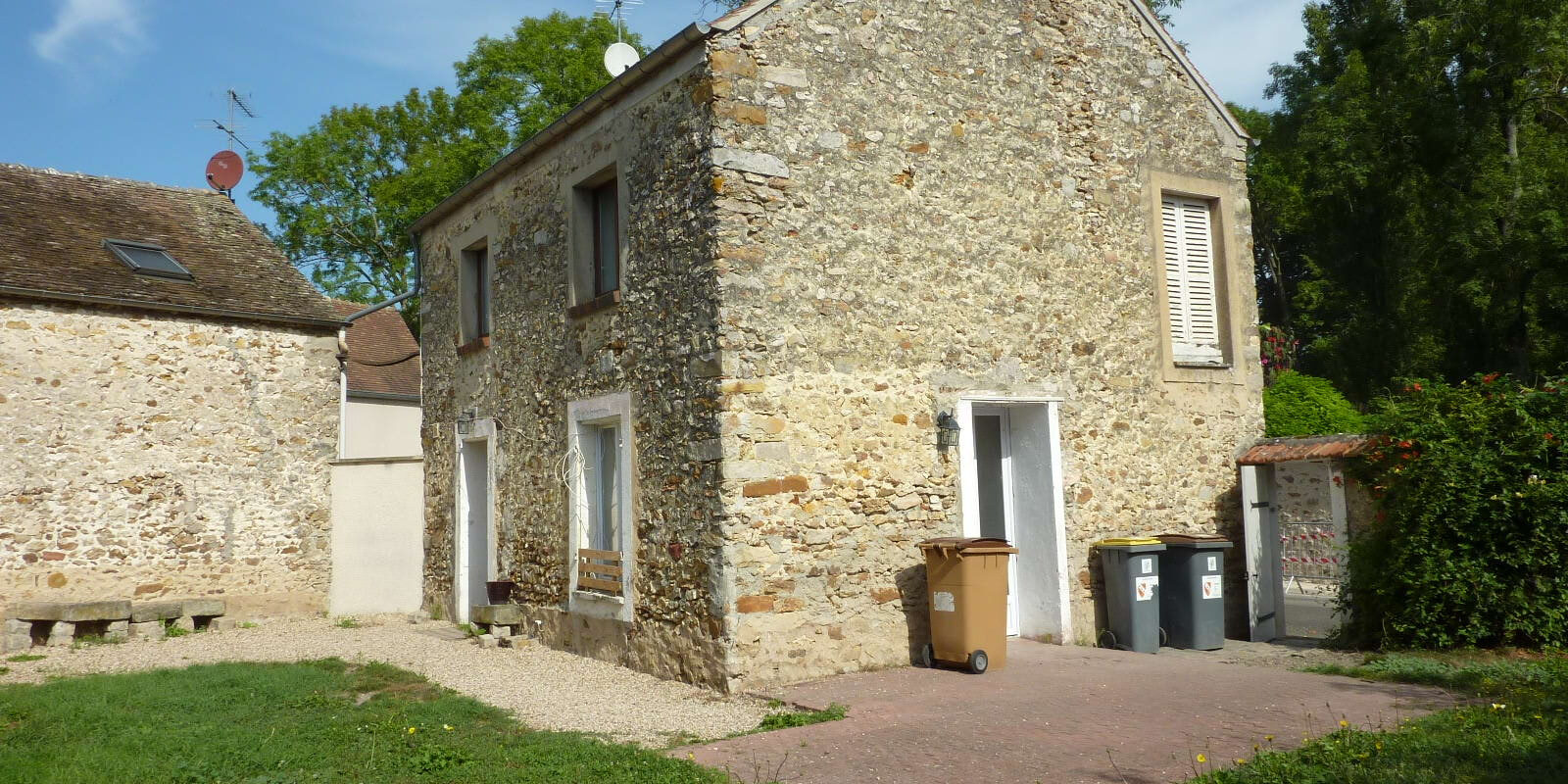 APPARTEMENT 3 PIÈCES 38,5 m2 avec jardin