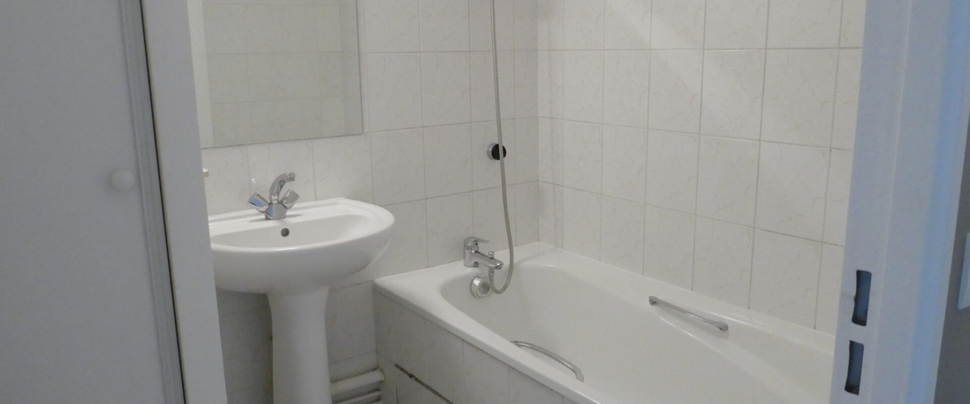 STUDIO 27 m2 en résidence, avec terrasse
