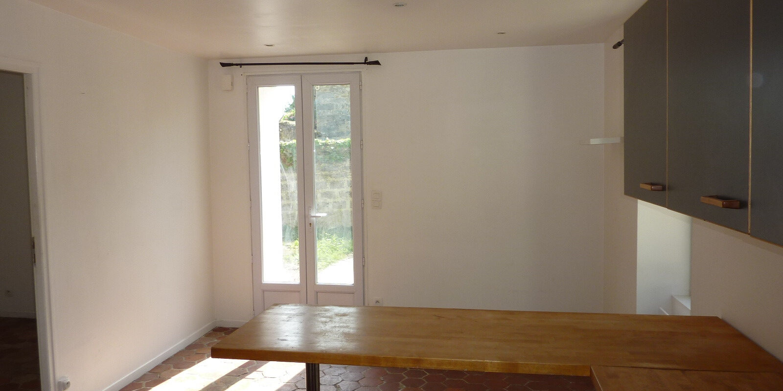 APPARTEMENT 3 PIÈCES 38,5 m2 avec jardin