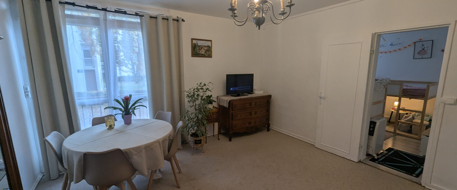 Appartement 4 pièces avec parking, pour investisseur.