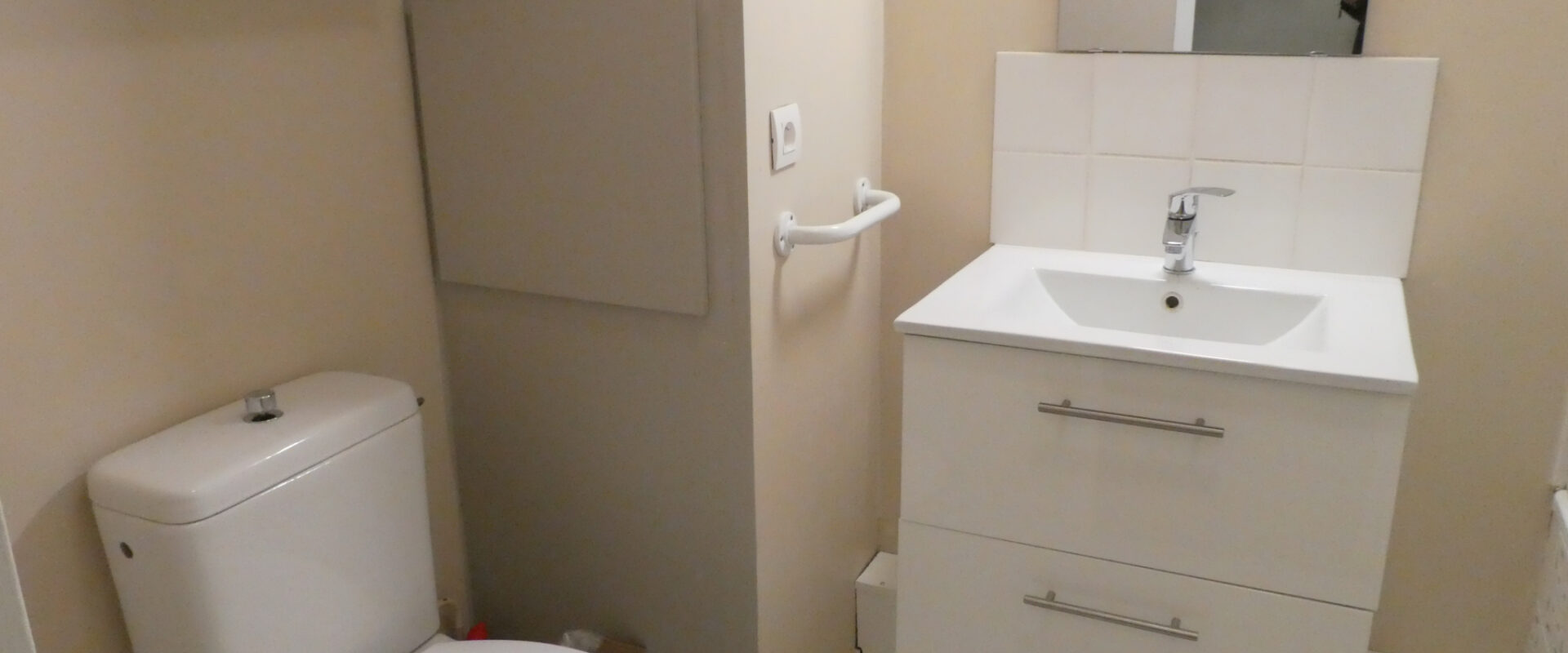 STUDIO 25 m2 en résidence avec parking