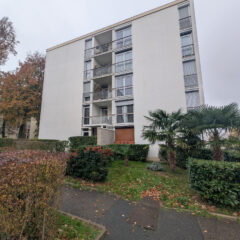 Appartement 4 pièces avec parking, pour investisseur.