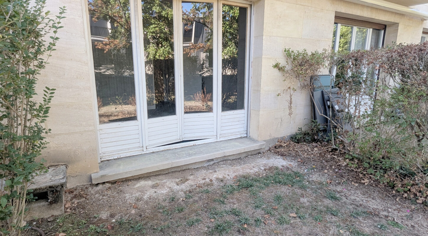 STUDIO, résidence Jardin de Neuville.