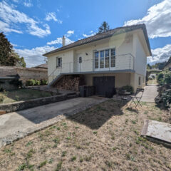 Maison entièrement rénovée   5 pièces   environ 90 m2   Terrain de 1 948 m2