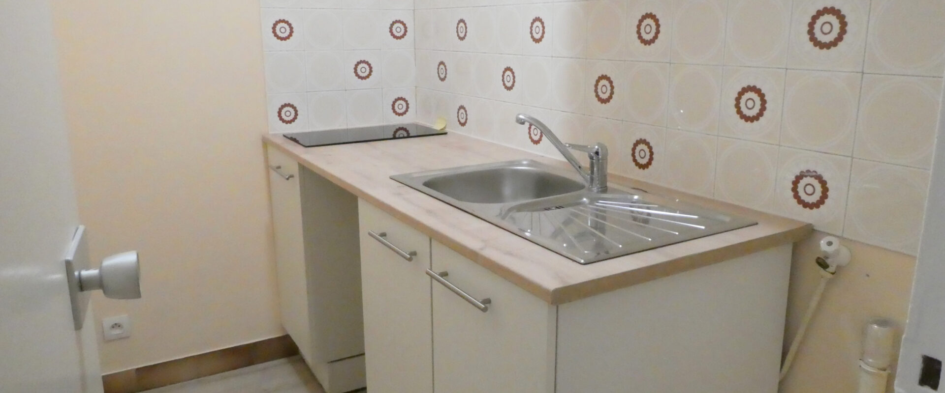 STUDIO 25 m2 en résidence avec parking