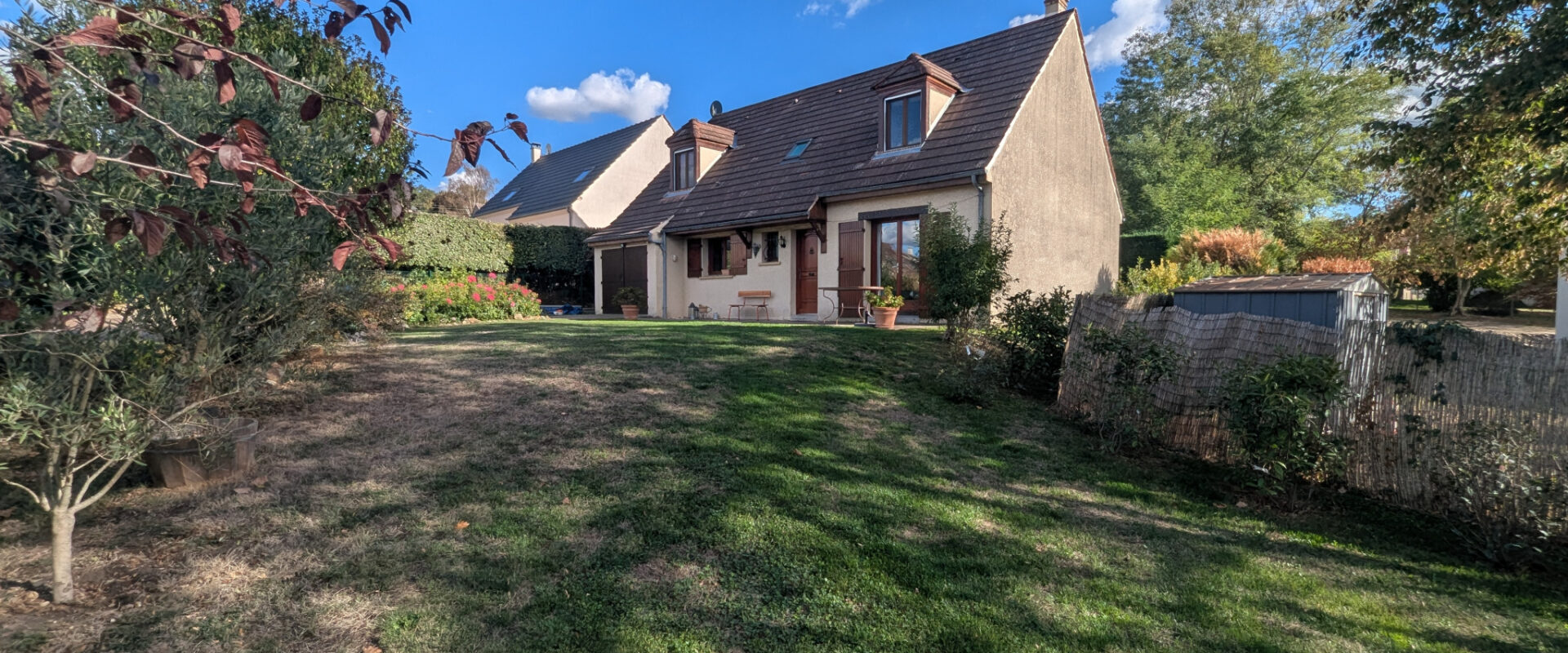 Maison familiale de 7 pièces   135 m2 environ   Samoreau